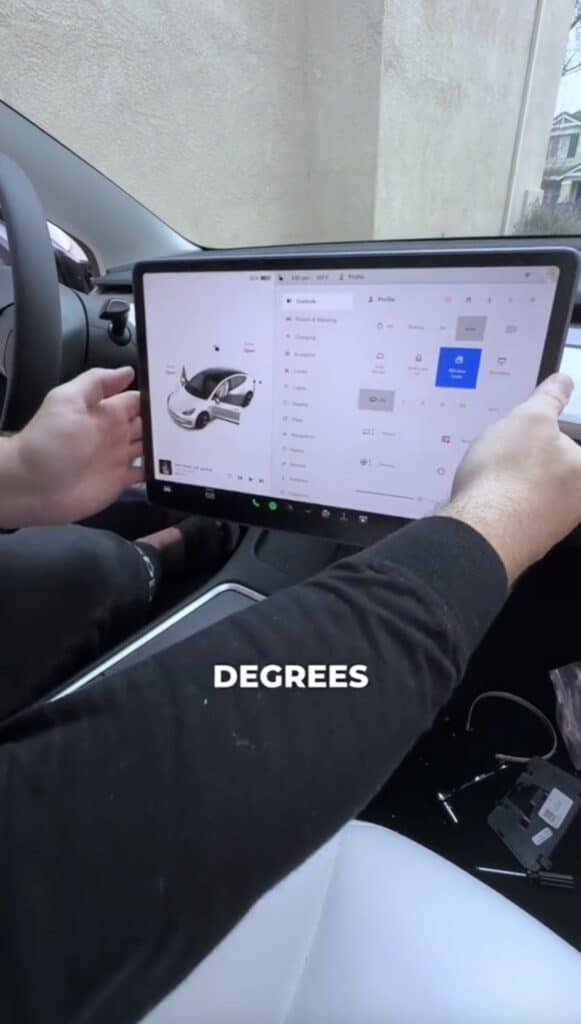 Tesla DIY hacks - rotating screen