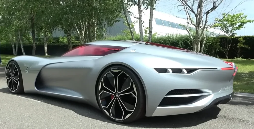 The 2016 vs 2026 trend is all over social media and so if you happened to attend the Paris Motor Show exactly 10 years ago, you'd have seen the Renault Trezor 