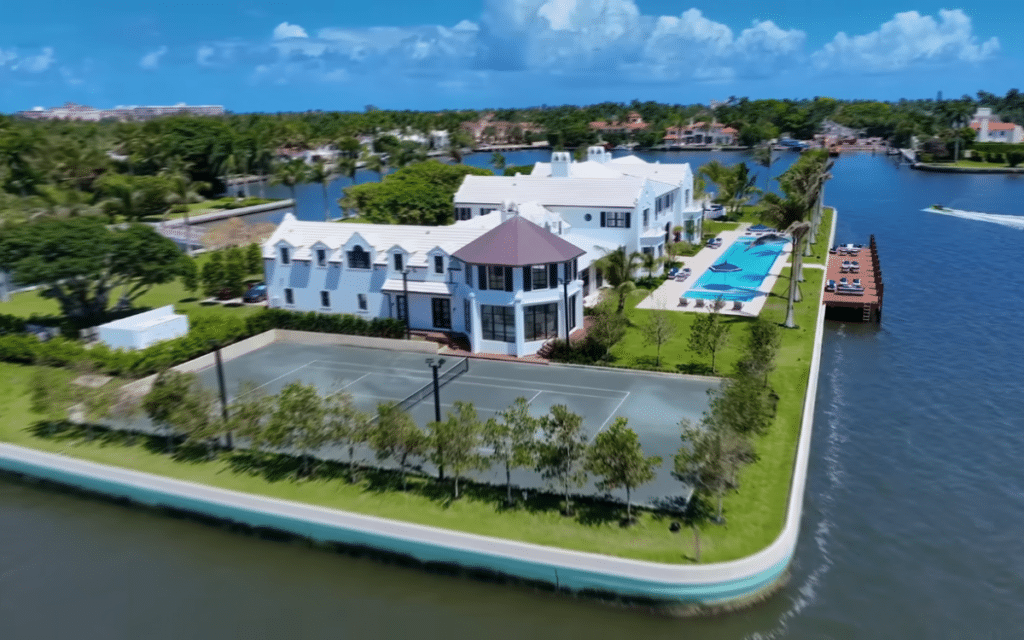 The Florida mansion that is on its own private island