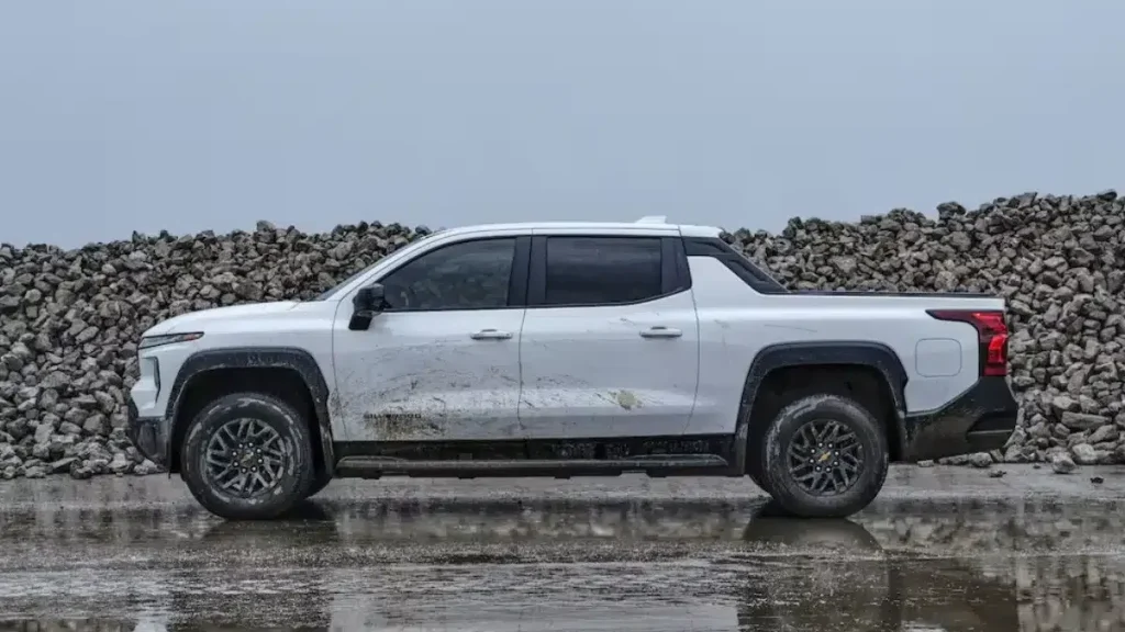 The Ford F-150 and Chevy Silverado are America's best-selling and second-best-selling vehicles, respectively, and it's easy to see why