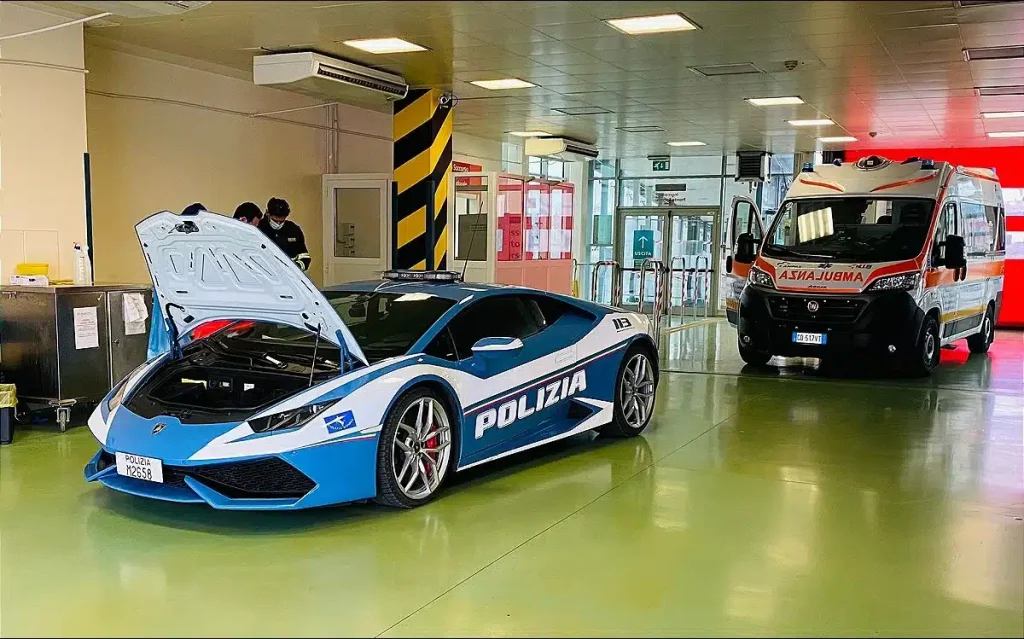 The Italian police have been using a Lamborghini Huracán for a while, and the supercar is still here