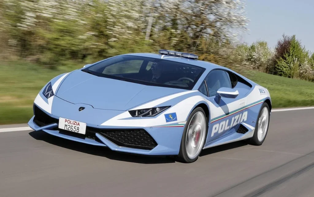 The Italian police have been using a Lamborghini Huracán for a while, and the supercar is still here