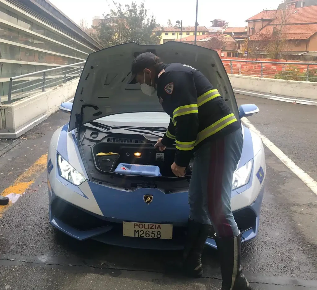 The Italian police have been using a Lamborghini Huracán for a while, and they accidentally set a record with it