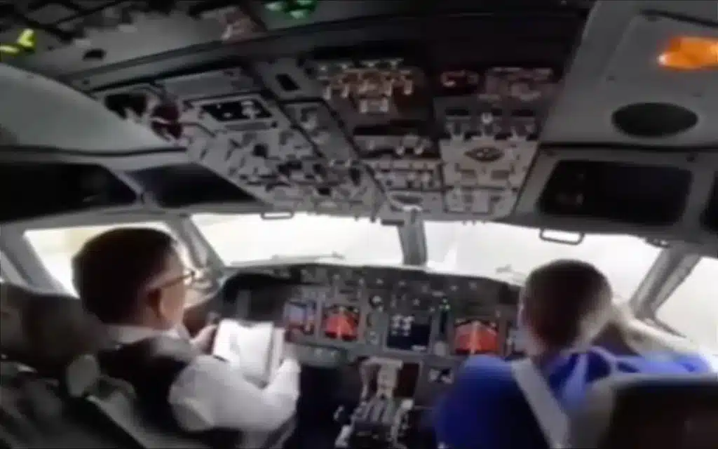 The King and Queen of Thailand took off from Bhutan in a Boeing 737... which they fly themselves
