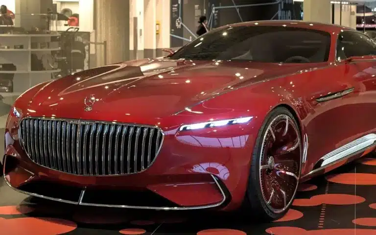 Mercedes-Maybach 6 Cabriolet in red color