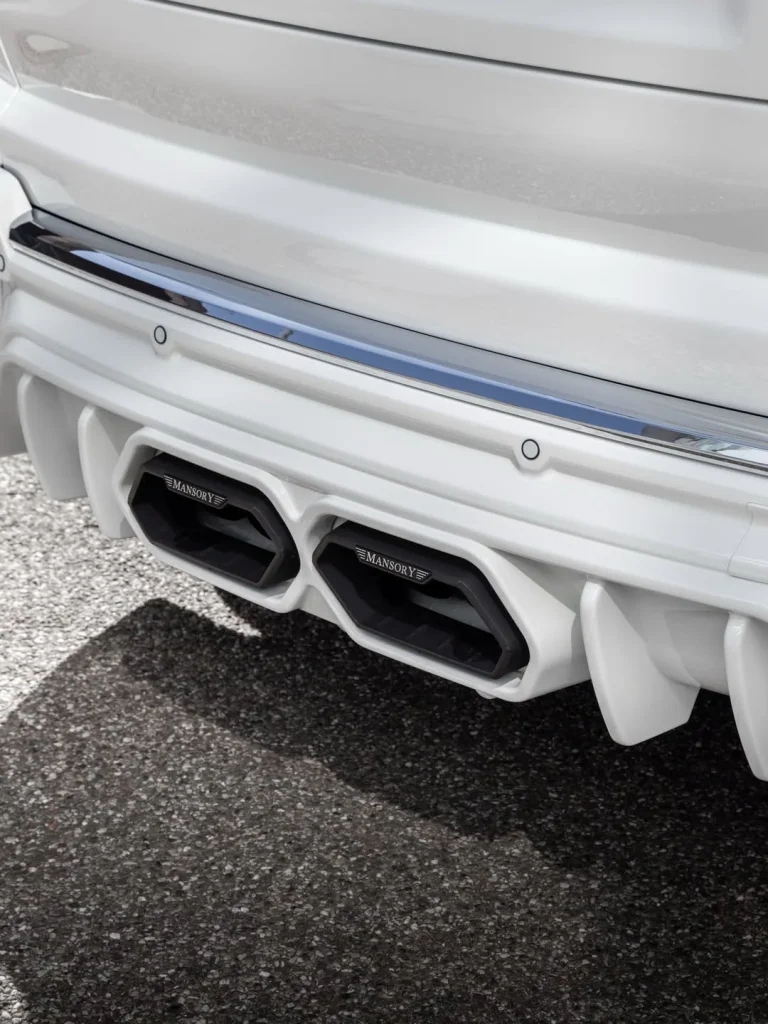 The Rolls-Royce Cullinan isn't the world's most discreet car, but it still lends itself particularly well to extreme customization