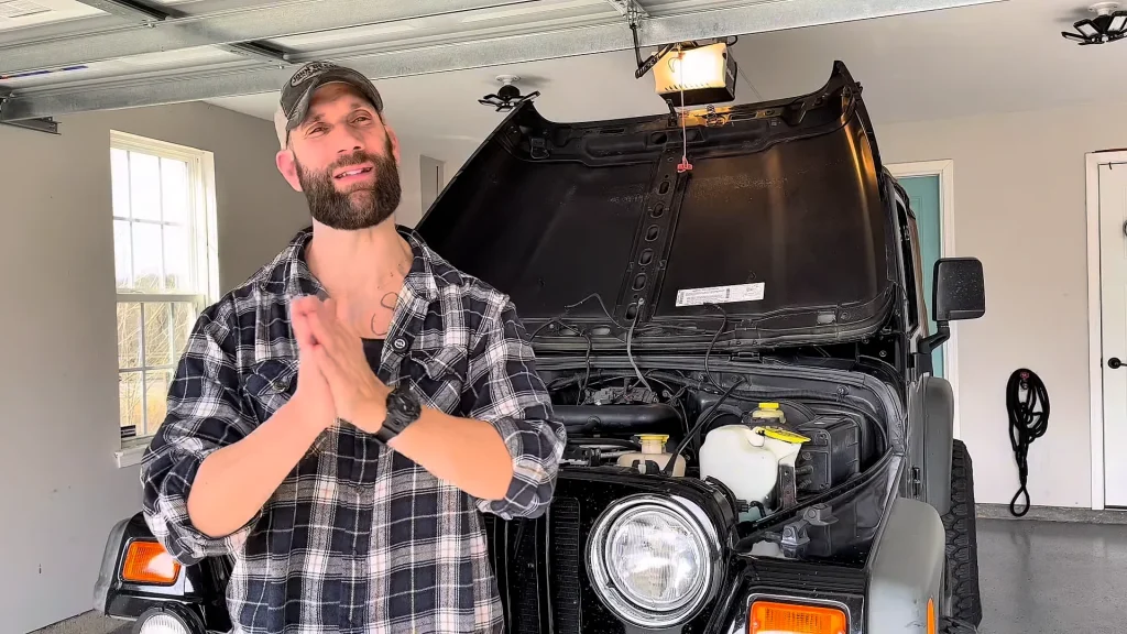 US man shares what the secret is to getting your car up to 300,000 miles that mechanics won't tell you