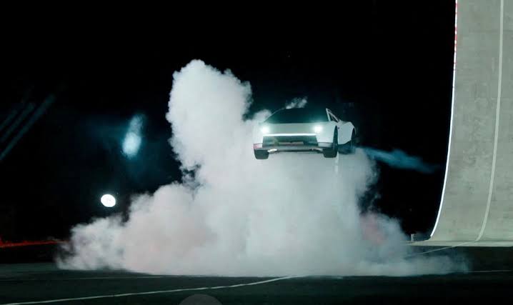 The Tesla Roadster can do 0-60mph in less than one second thanks to a crazy technology that Tesla pioneered