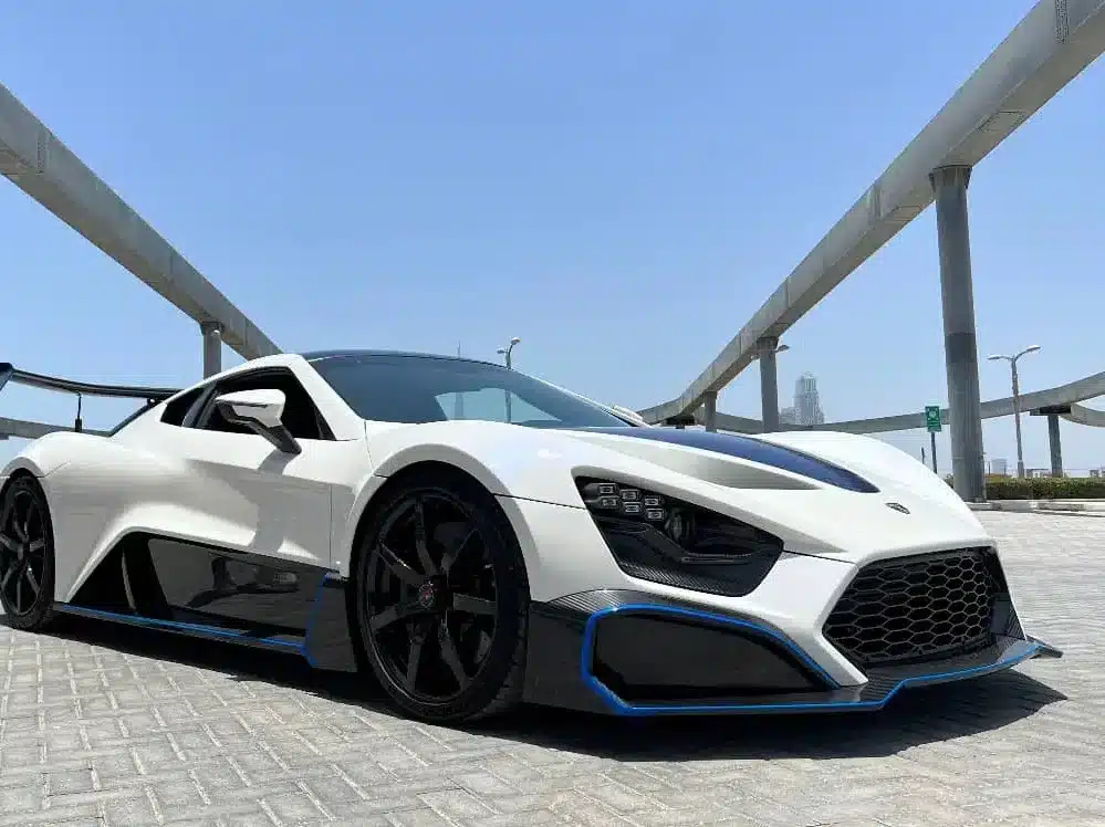 a naturally aspirated V10 hypercar is coming