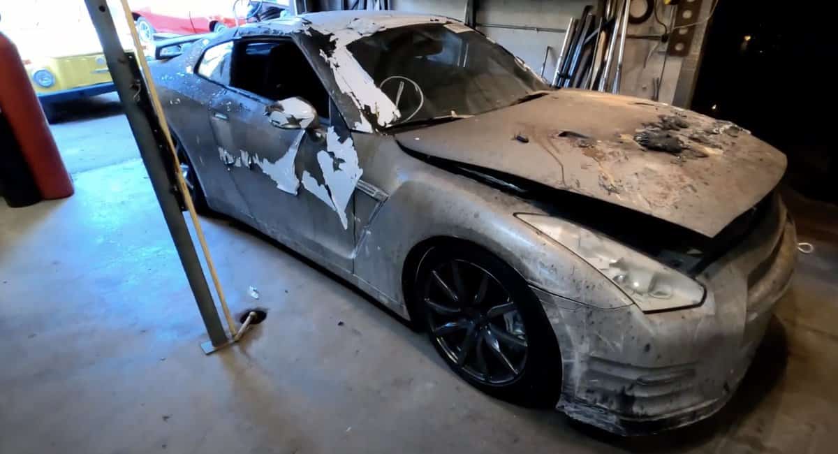 old Nissan GT R burnt in a fire