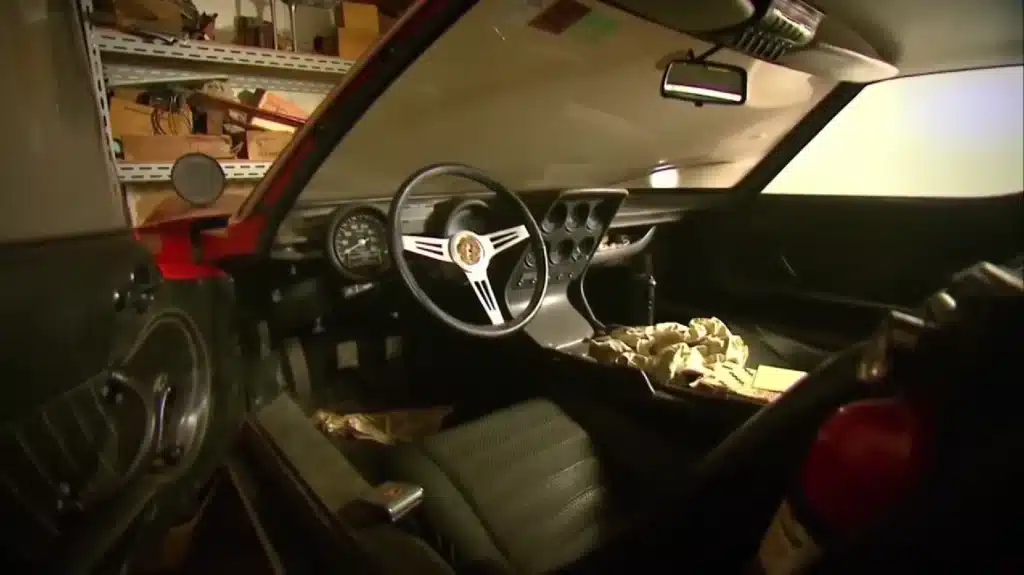 Lamborghini Miura interior