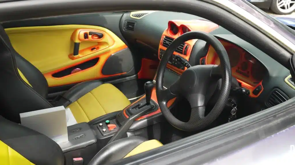 Mitsubishi FTO interior