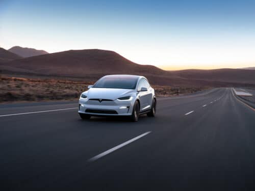 Tesla Model X driver does 'proper range test' after 7 years