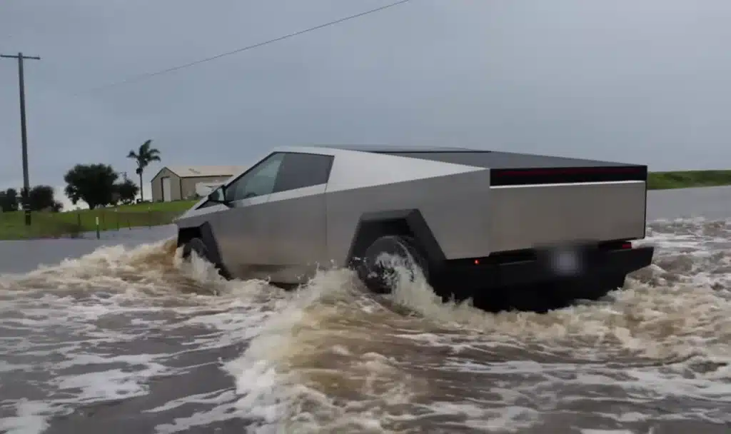 Tesla Cybertruck tested in water