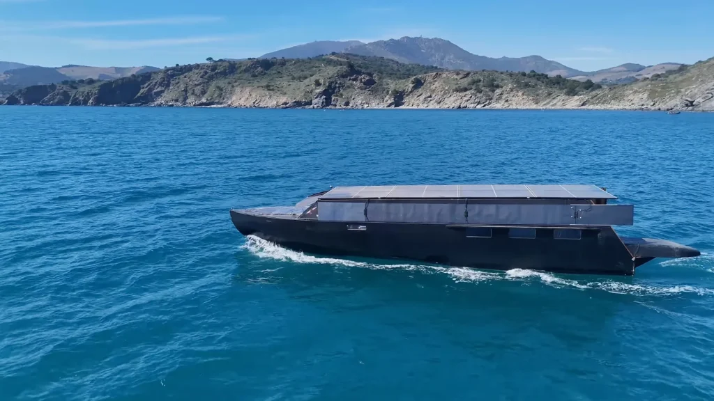 The guy who built his own DIY solar-powered yacht that can run on zero fuel finally reached Portugal