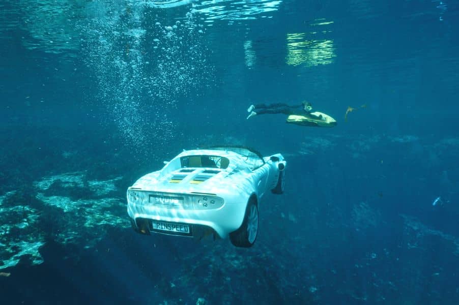 The sQuba is a supercar that drives underwater