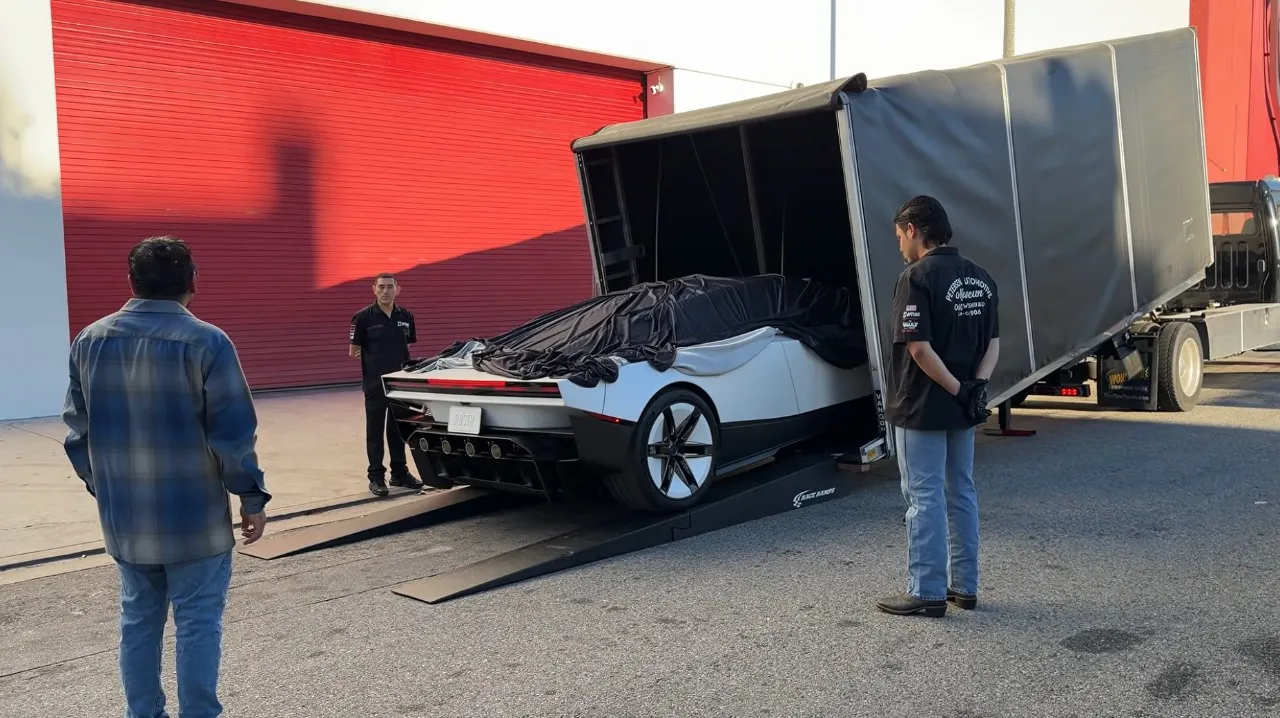 The world's first Tesla Roadster that was used in reveal has already been delivered and this is where it's now at