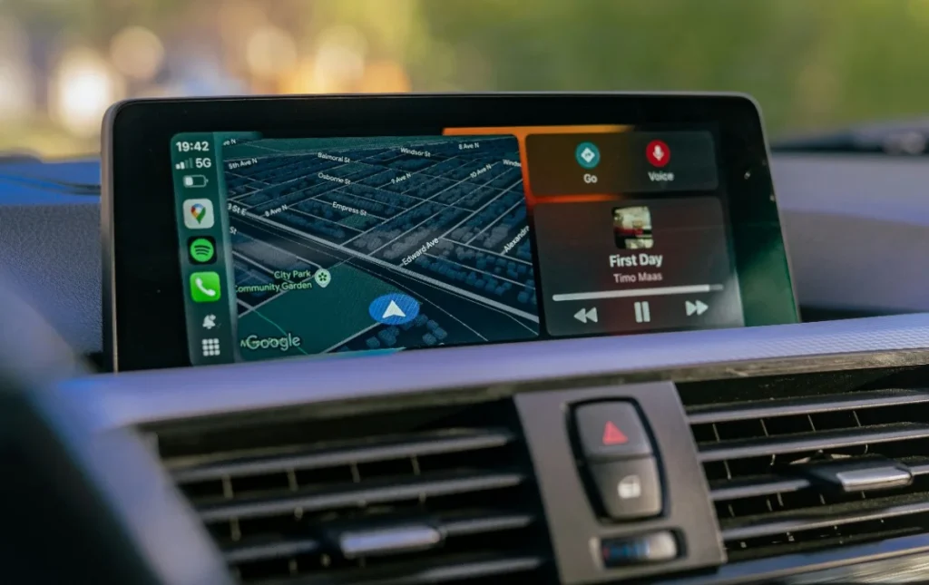 There are some neat little tricks you can use to make your Apple CarPlay a bit better