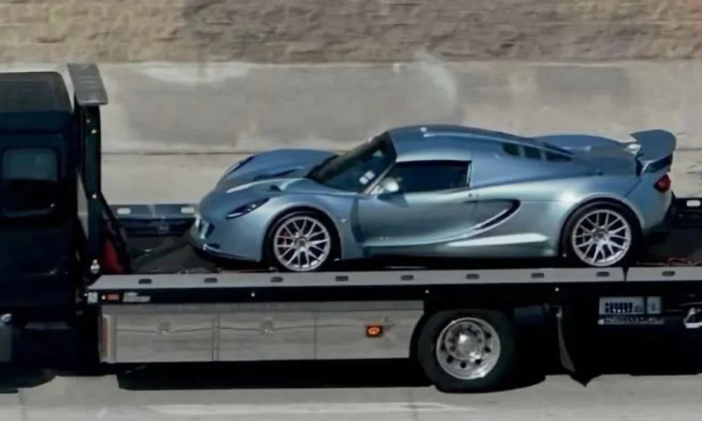There's a guy in California who decided to turn his love for cars into an interesting hobby