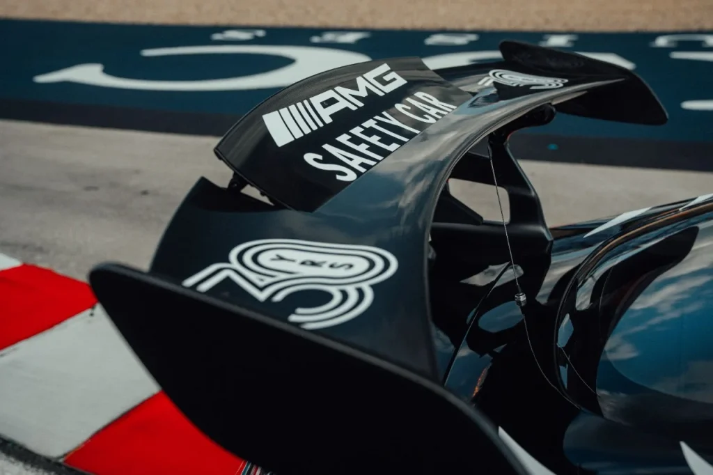 There's a new Mercedes F1 Safety Car in town, and it looks great