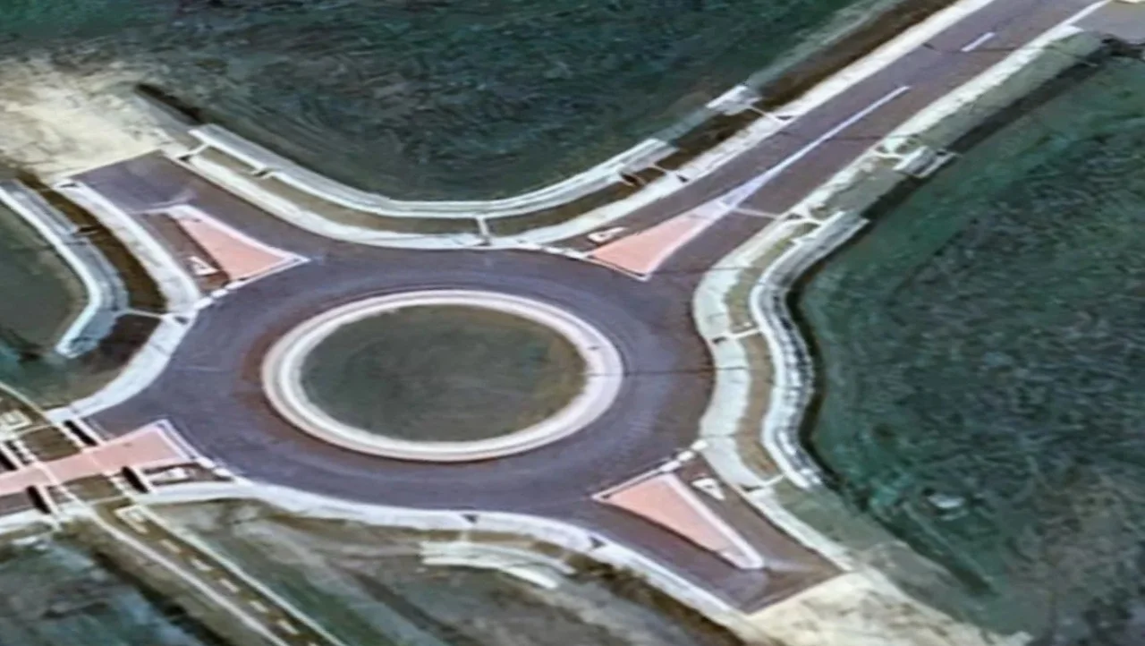 This $1.5M roundabout in Hungary goes and leads nowhere and the reason why is truly bizarre