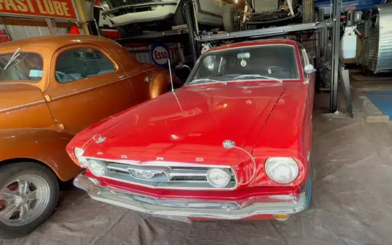 These guys found a hidden garage in New York with an incredible collection of Boss Mustangs, probably one of the best Ford Mustang collections ever