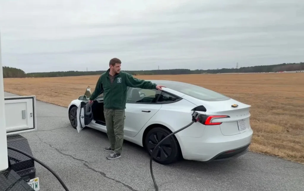 Tesla Model 3 gets extra 31 miles on FSD despite being on empty in Colorado