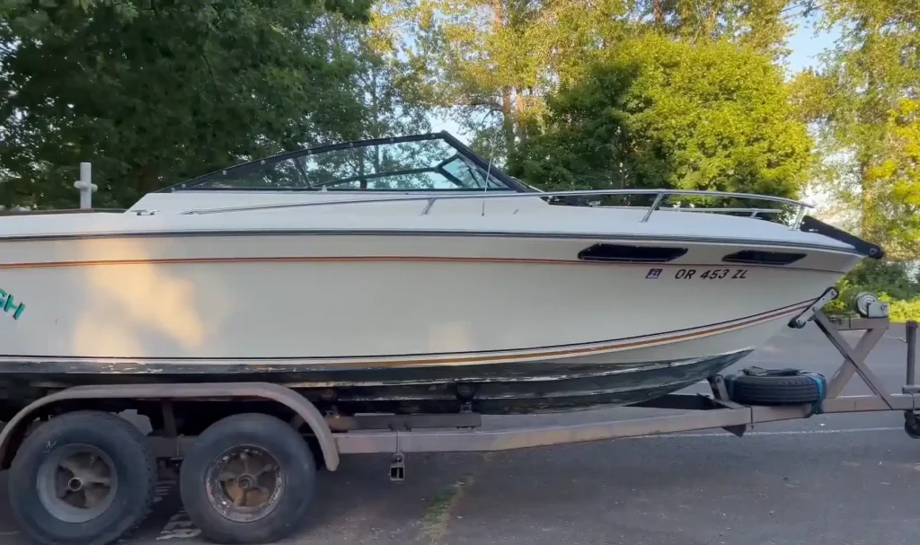 These guys from Oregon found a speedboat on Facebook Marketplace for just $250 (1)