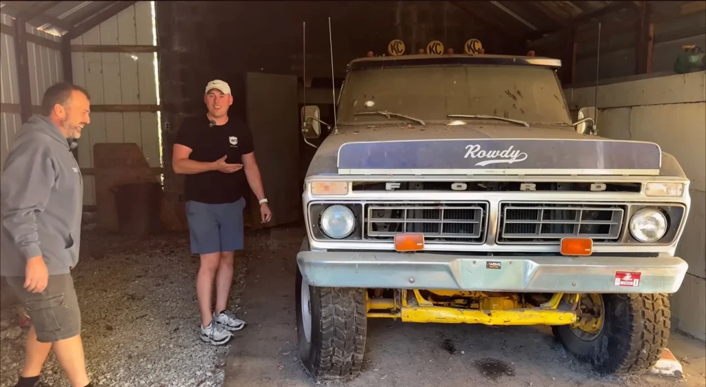 These guys in Ohio uncovered a rare Ford F-250 Highboy that had been sitting here for 18 years