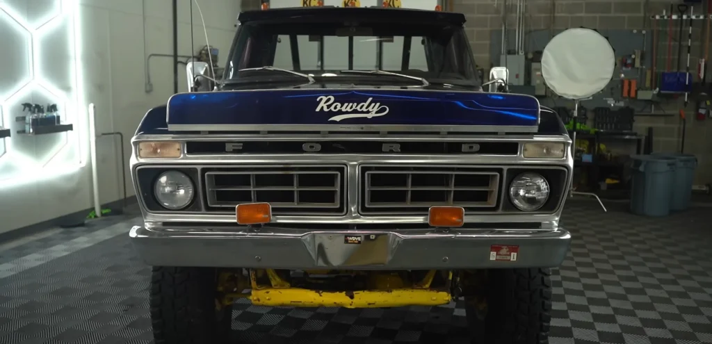 These guys in Ohio uncovered a rare Ford F-250 Highboy that had been sitting here for 18 years