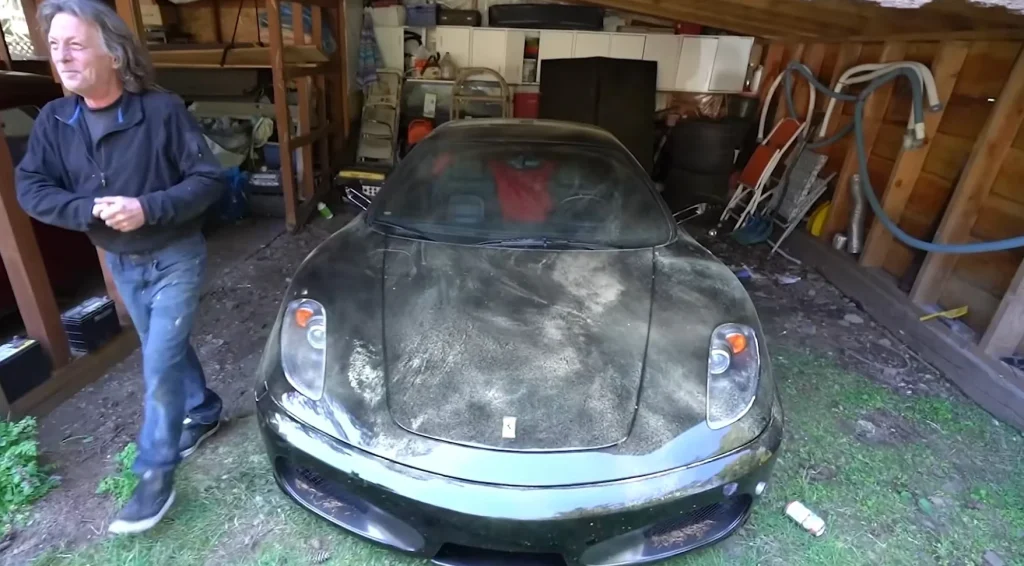 These guys traveled to Vancouver Island in Canada to find an abandoned Ferrari F430 that somehow ended up in a barn main 1