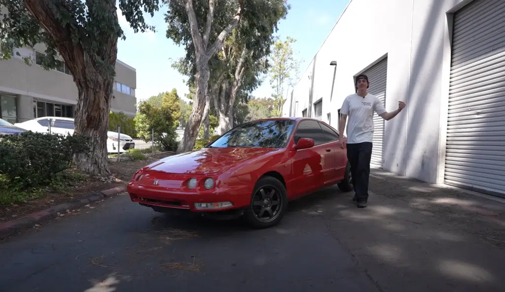 This 90s Integra was turned into a movie car replica at Throttle garage using authentic parts in a full Fast and Furious transformation