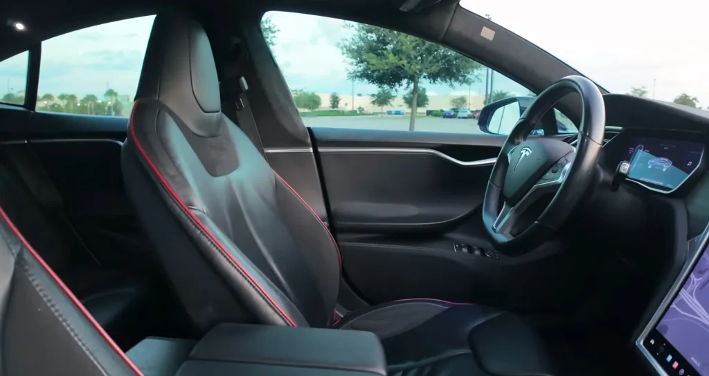 This Florida YouTuber bought the cheapest Tesla Model S he could find, which, as you can imagine, came with a long list of flaws