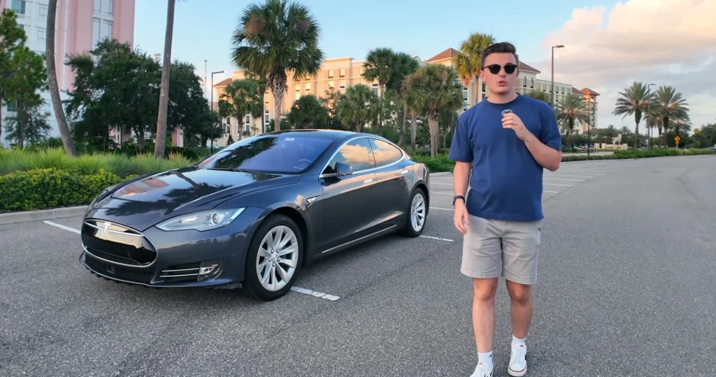 This Florida YouTuber bought the cheapest Tesla Model S he could find, which, as you can imagine, came with a long list of flaws