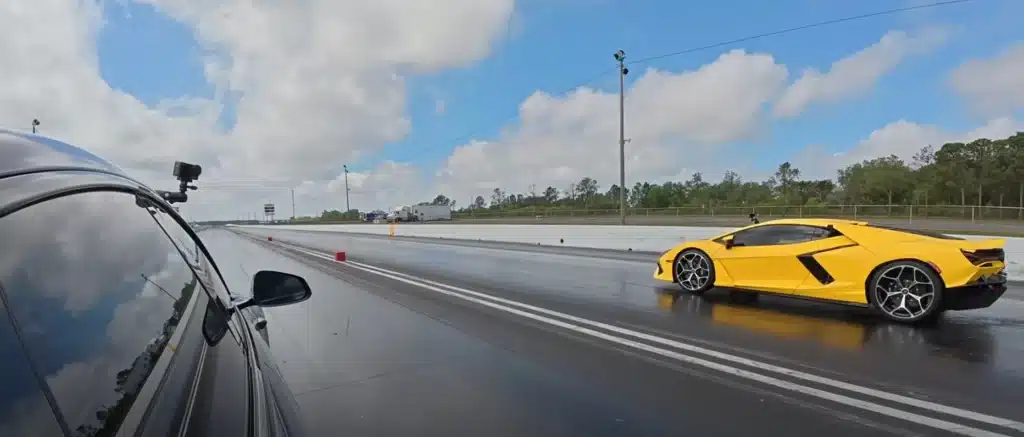 This Lamborghini Revuelto managed to beat a Tesla Model S Plaid in a quarter-mile drag race