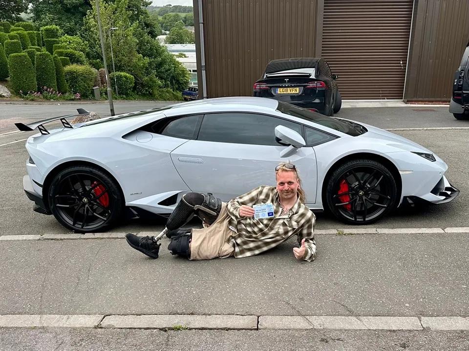 This Lamborghini Huracán EVO owner faced a lot of backlash when people thought he had parked in a disabled bay out of sheer arrogance