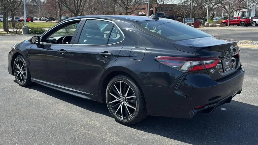 This Toyota Camry SE driver in Wisconsin narrowly avoided a hefty fine by exploiting a loophole in the contract