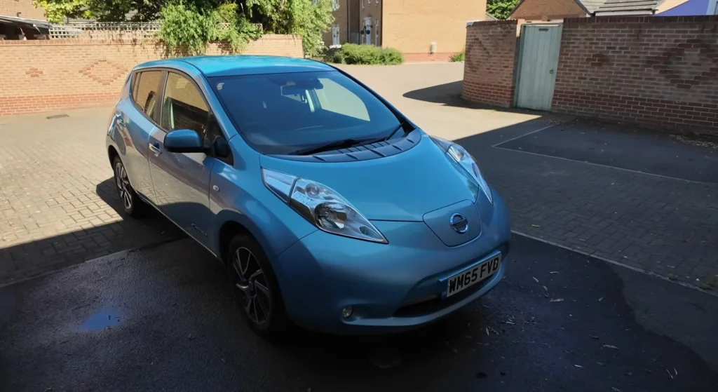 This UK YouTuber is still driving a 10-year-old Nissan Leaf - the OG of electric cars - almost daily