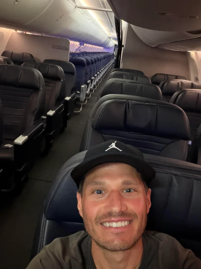 This United Airlines passenger experienced what was essentially a private flight aboard a Boeing 737-900