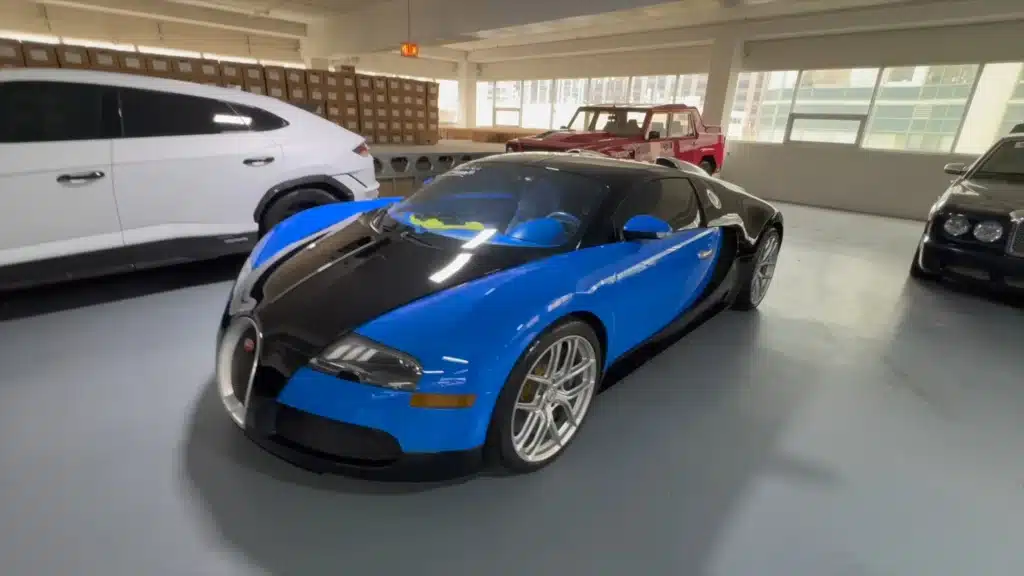 This-YouTuber-bought-a-broken-Bugatti-Veyron-for-quite-cheap