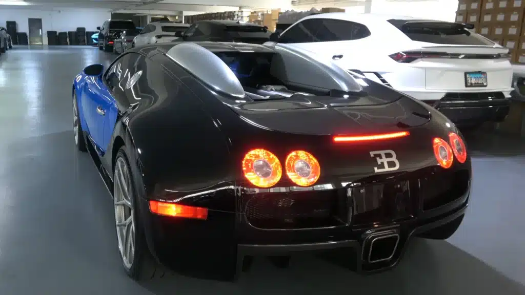 This-YouTuber-bought-a-broken-Bugatti-Veyron-for-quite-cheap-to-add-to-his-car-collection