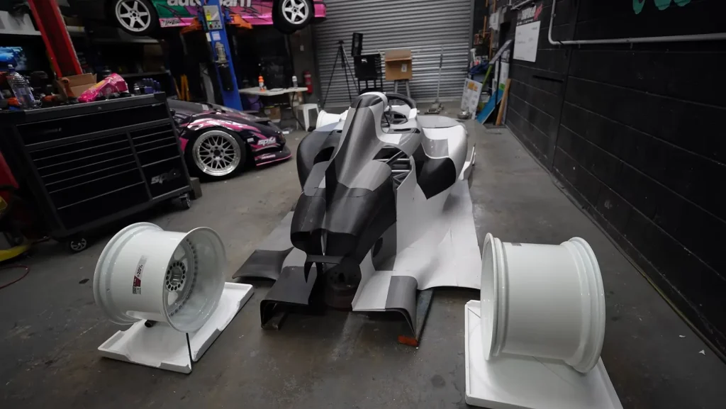 This YouTuber built an entire F1 car using a 3D-printer, and the result is pretty spectacular
