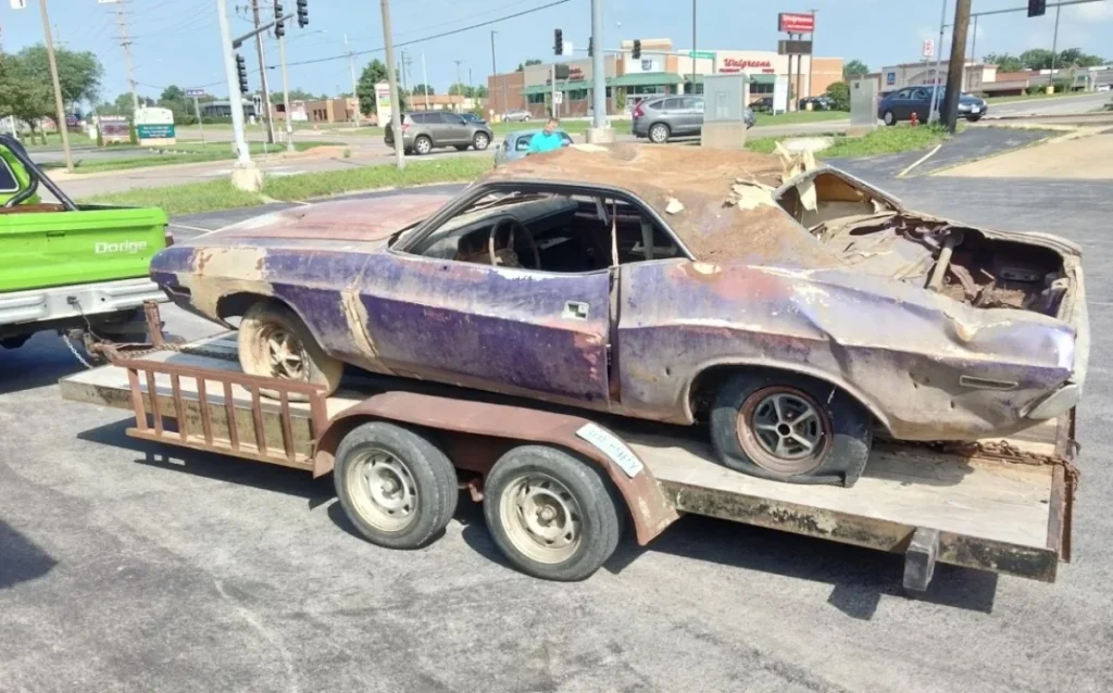 This YouTuber struck gold after finding a Plymouth Hemi Cuda and a Dodge Hemi Coronet in the same barn in Missouri