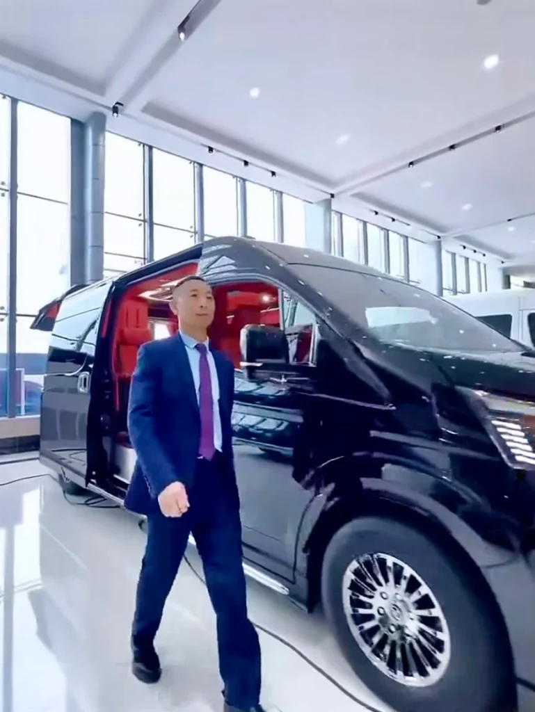 This company turned the Toyota Hiace into a proper Hollywood-style RV
