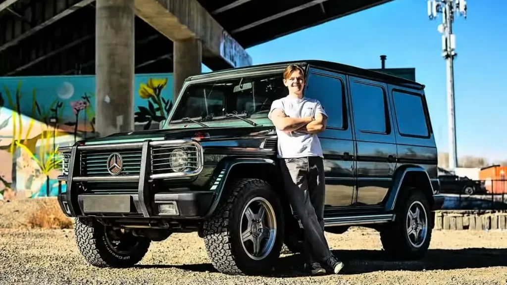 This guy bought the cheapest G-Wagen he could find, and he found out right away why this vehicle was so cheap