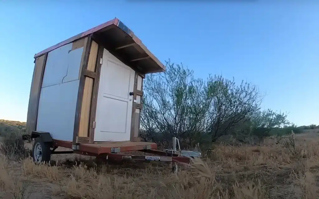 This guy built a DIY home on wheels made entirely out of trash he found in the streets of Los Angeles