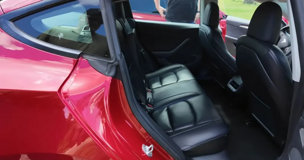 This guy decided to 'inspect' a 2022 Tesla Model 3 Long Range that spent most of its life as a Hertz rental in Texas