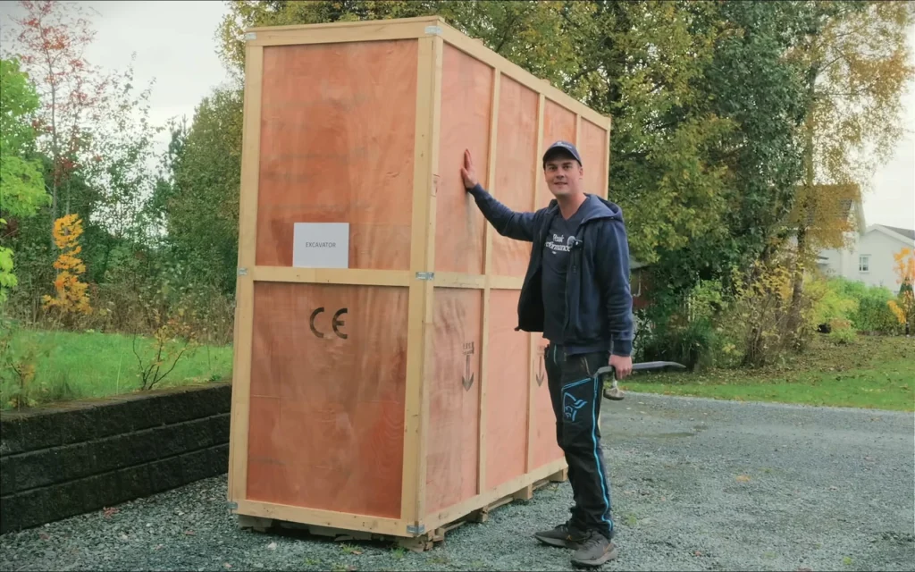 This guy from Norway bought a mini excavator from Alibaba, sight unseen, for what is possibly the most logical reason ever