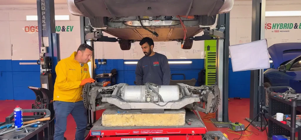 This guy in the UK spent around $6,000 to buy a non-running Tesla Model S 70D, and things were even worse than expected