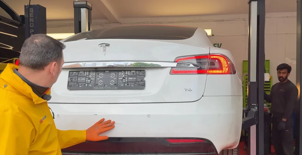 This guy in the UK spent around $6,000 to buy a non-running Tesla Model S 70D, and things were even worse than expected